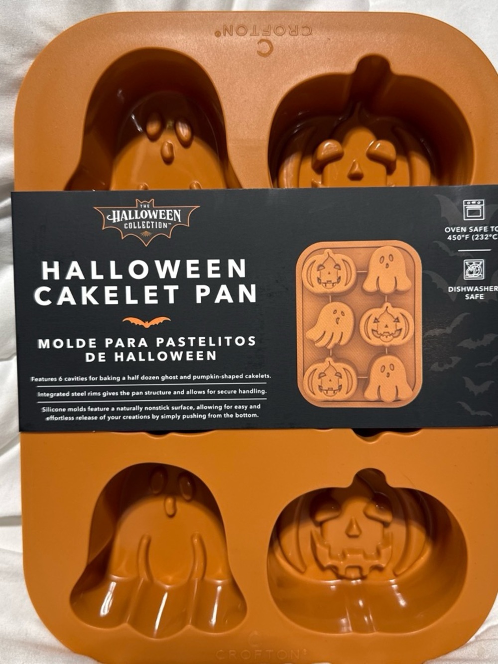 NEW Crofton Ghost & Pumpkin Halloween Cakelet Pan 6 cavity silicone baking mold